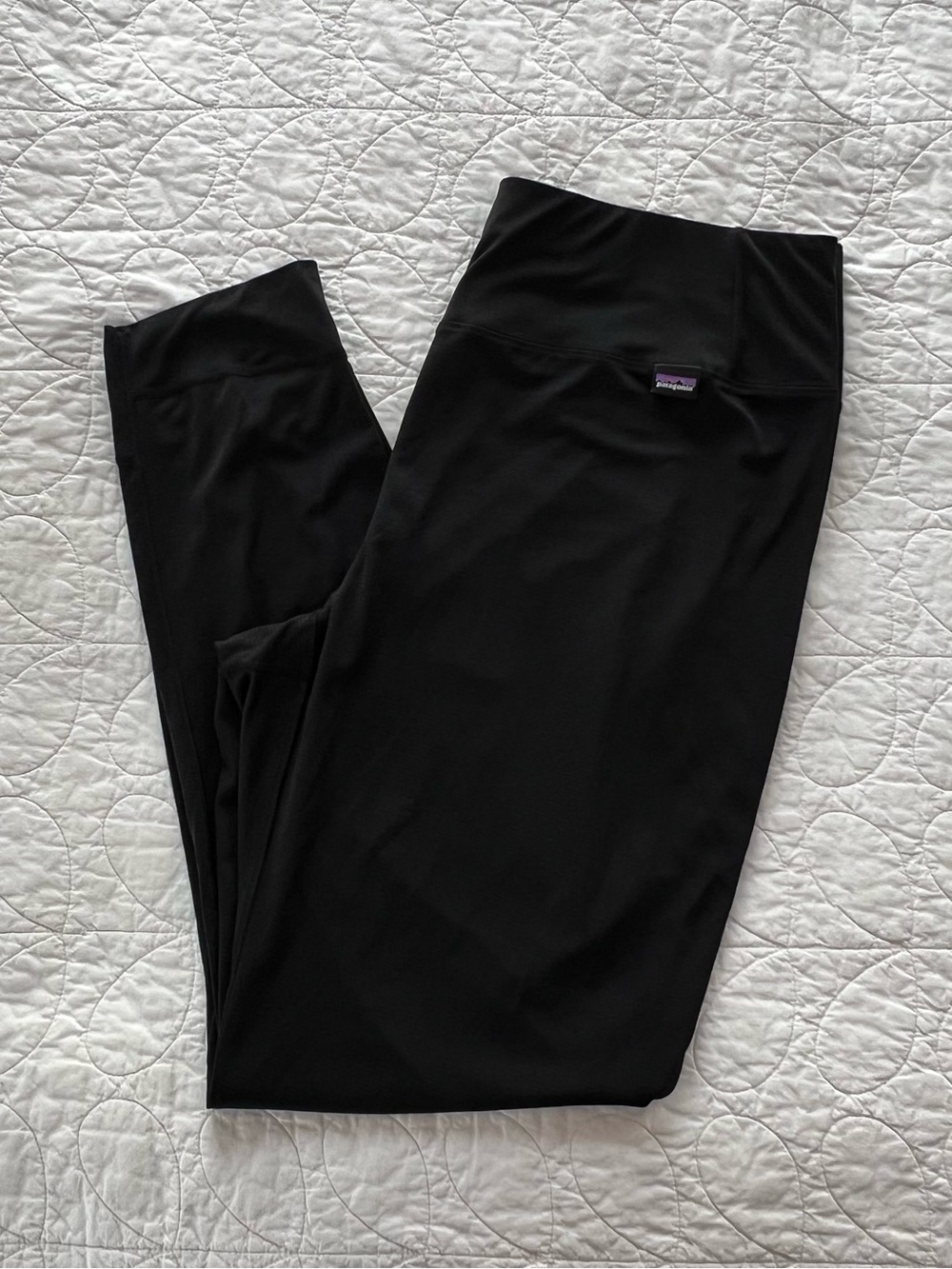 Patagonia Black Lightweight Capilene Base-layer High-Rise Performance Leggings